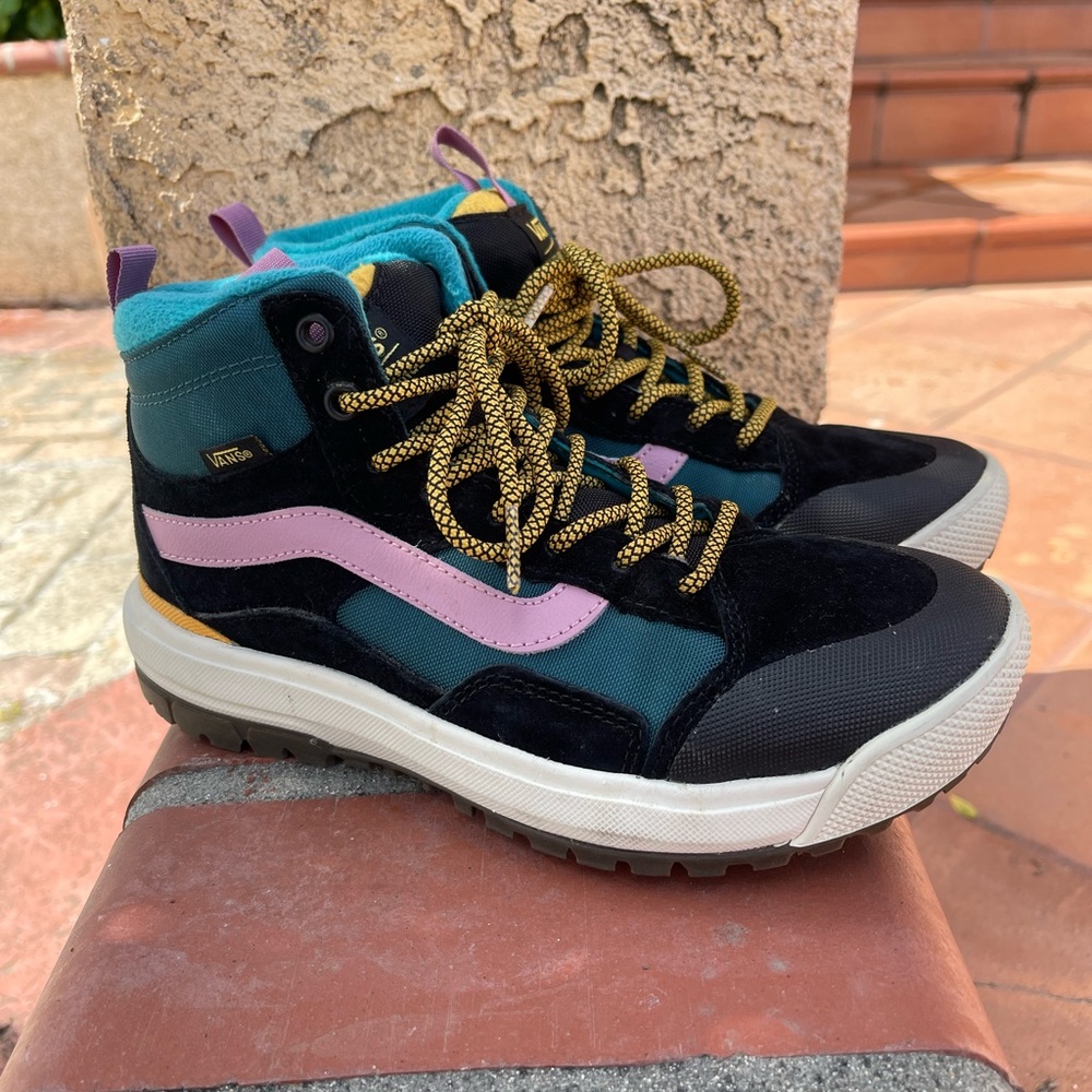 VANS Unisex Ultrarange EXO HI MITE-1 Shoes (Size 5.5M/7W)